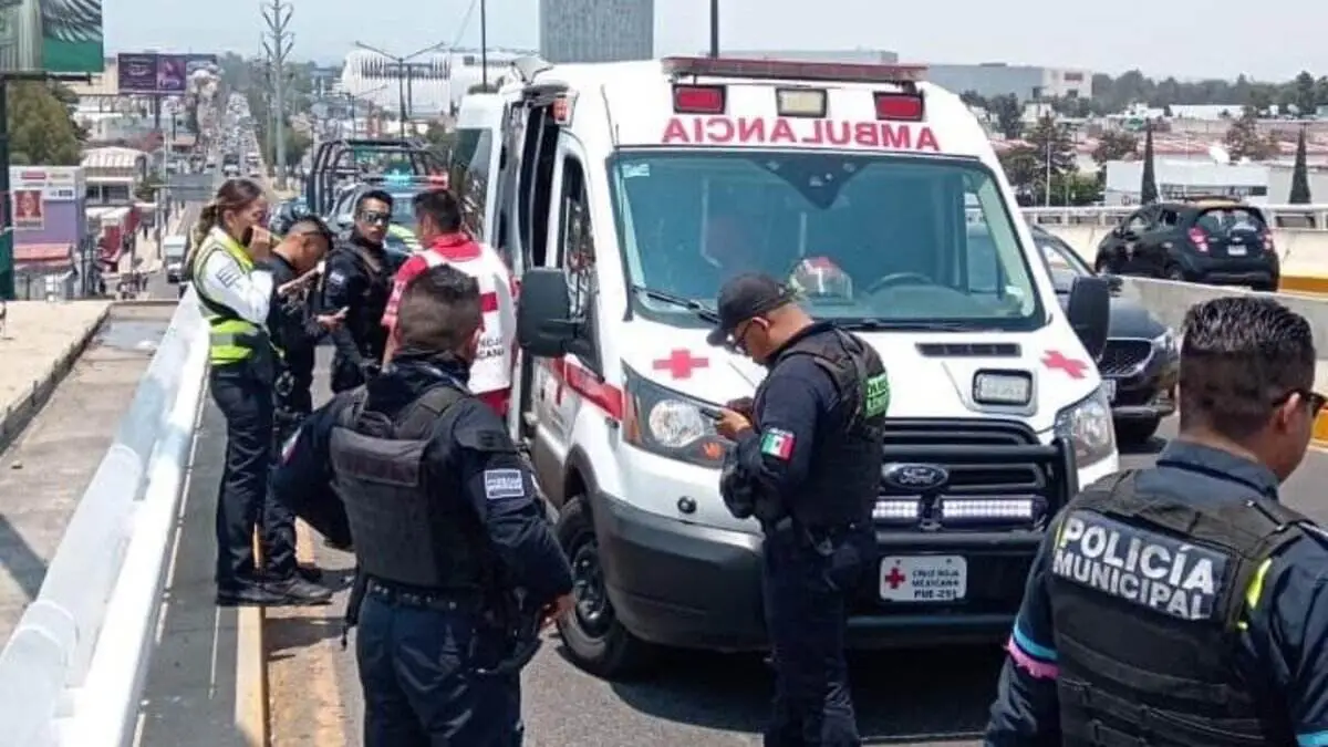 Policías de la SSC Puebla evitaron que una mujer se quitara la vida