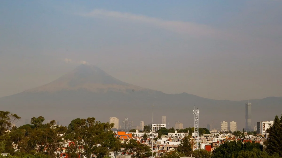 Incendios y movilidad vehicular provocan regular calidad del aire en Puebla y tres municipios