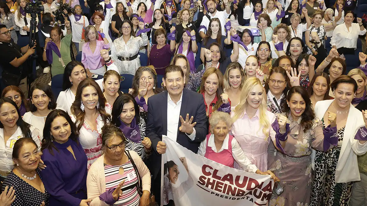 Alejandro Armenta se compromete a crear la Clínica de la Mujer