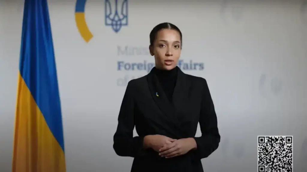 Ucrania presenta a Victoria Shi, la primera vocera de gobierno creada con IA
