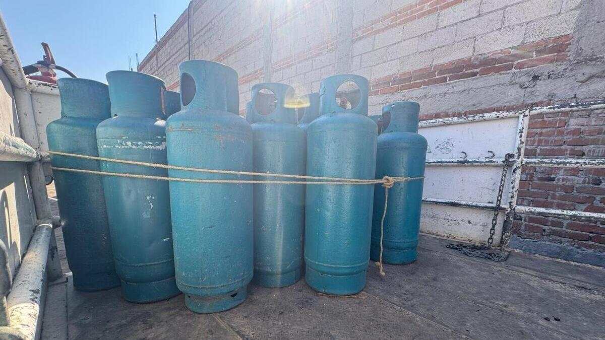 FGR decomisó 79 tanques de gas y cinco vehículos robados en Huejotzingo