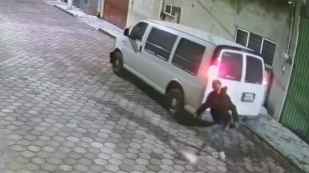 Robaron camioneta del Grupo Jalado en San Pedro Cholula