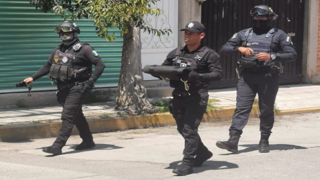 Se solicitó la intervención del Grupo Potasio o Antiexplosivos de la Secretaría de Seguridad Pública del Estado, para el retiro de la granada, aunado a que se le dio parte a la Fiscalía General del Estado.