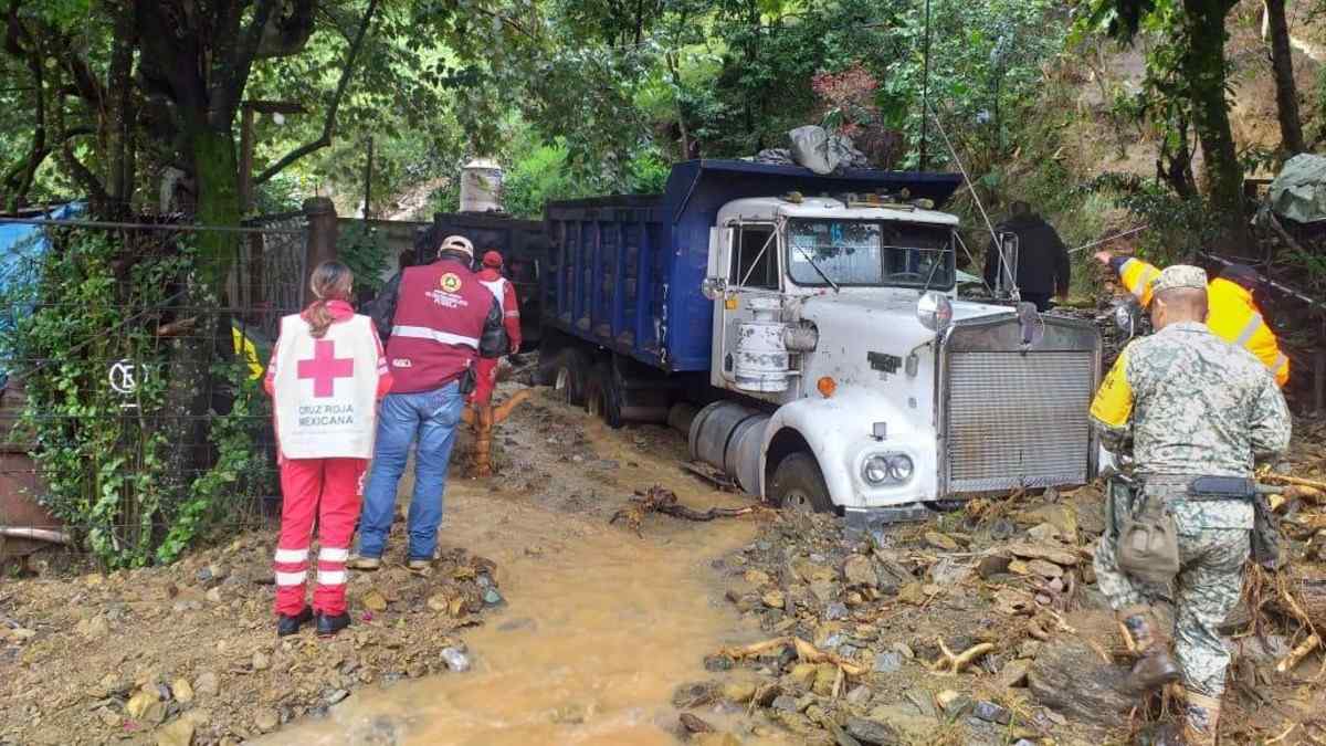 DIF Estatal abre centros de acopio para damnificados de la Sierra Norte