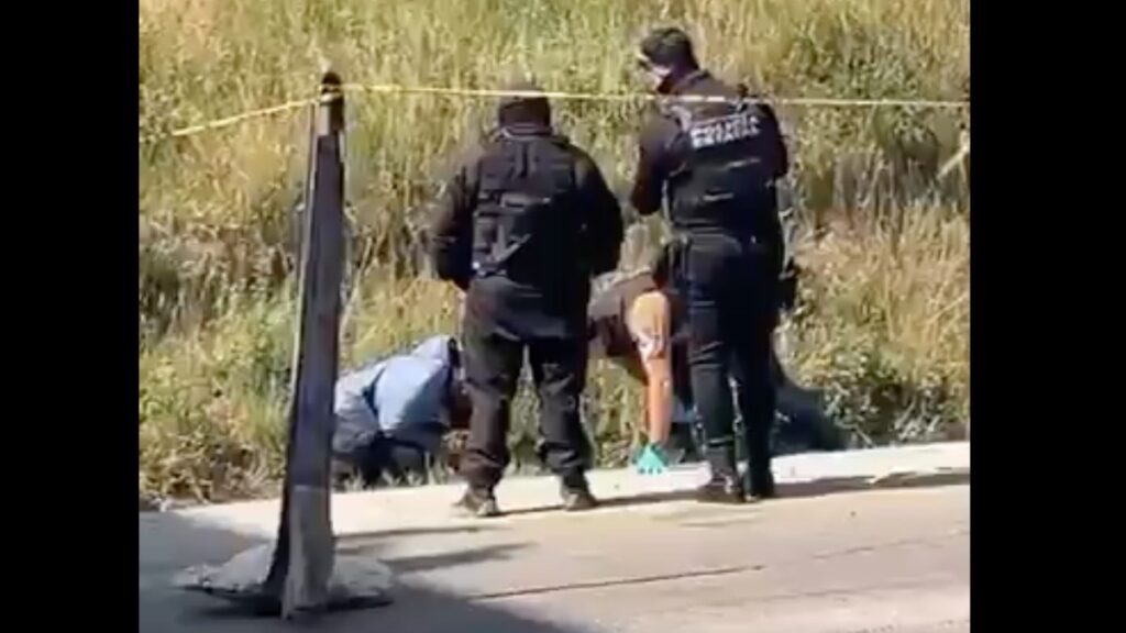 Hallan cadáver en el Periférico Ecológico, frente a plaza Explanada